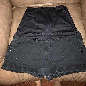 Maternity shorts